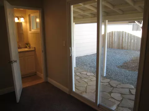 2402 Corona St, Redding, CA 96002 photo 12
