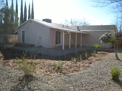 2402 Corona St, Redding, CA 96002 photo 15