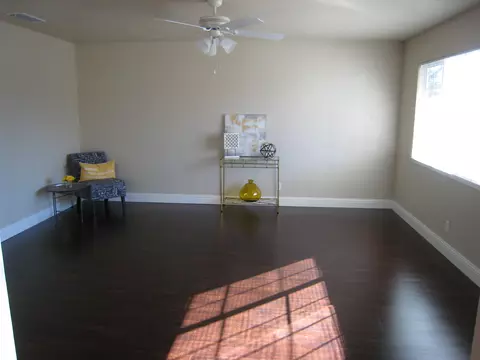 2402 Corona St, Redding, CA 96002 photo 3