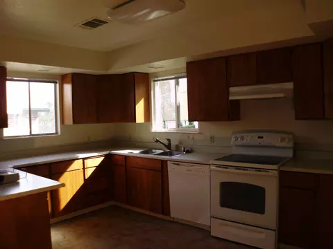2356 Placer St, Redding, CA 96001 photo 38