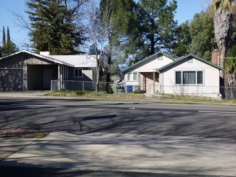2356 Placer St, Redding, CA 96001 photo 1