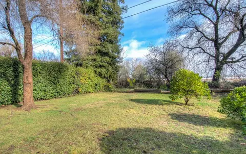 2283 Canal Dr, Redding, CA 96003 photo 4