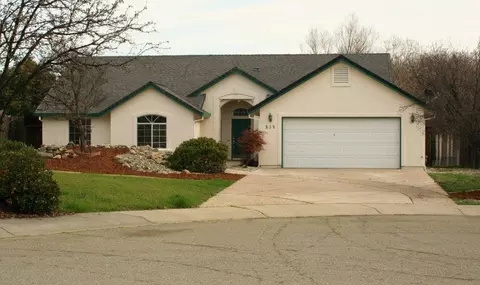 839 Rincon Way, Redding, CA 96003 photo 1