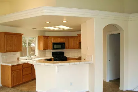 839 Rincon Way, Redding, CA 96003 photo 3