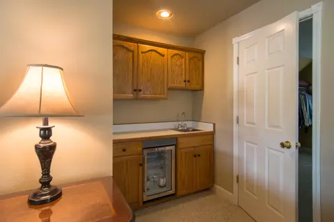 820 Sunkist Ct, Redding, CA 96001 photo 23