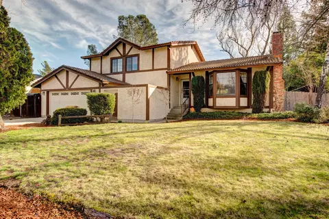 287 Aquamarine Way, Redding, CA 96003 photo 1