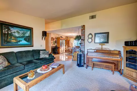 287 Aquamarine Way, Redding, CA 96003 photo 4