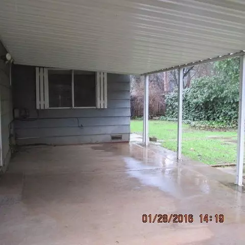 2121 Martian Way, Redding, CA 96002 photo 3