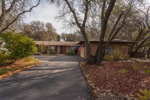 4289 Alta Campo Dr, Redding, CA 96002 photo 1