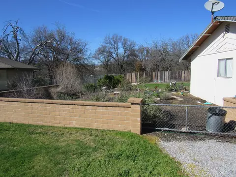 2445 Marion Ct, Redding, CA 96001 photo 24