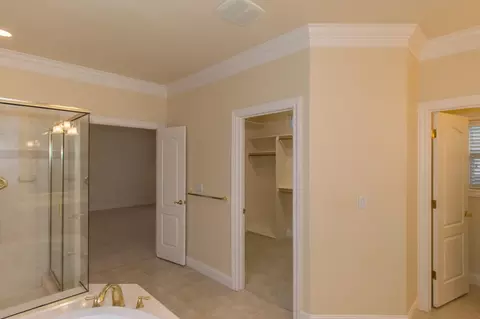 2604 Cumberland Dr, Redding, CA 96001 photo 34