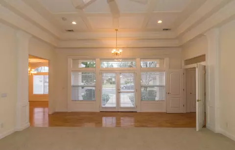 2604 Cumberland Dr, Redding, CA 96001 photo 5