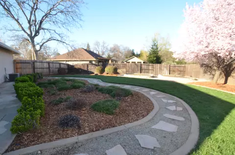 2682 La Rinconada Pl, Redding, CA 96002 photo 16