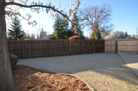 2682 La Rinconada Pl, Redding, CA 96002 photo 12