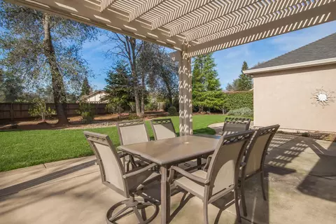 4172 Brittany Dr, Redding, CA 96002 photo 7