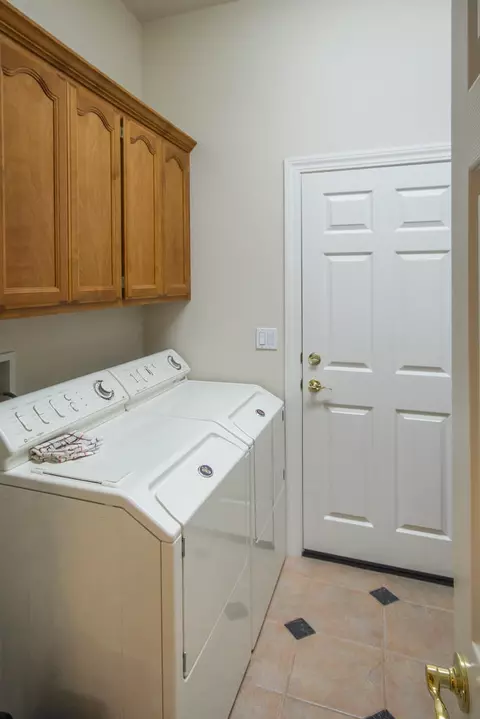 4172 Brittany Dr, Redding, CA 96002 photo 17