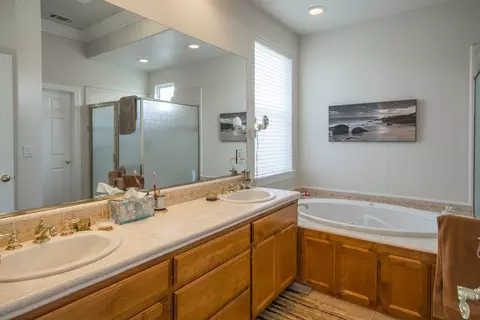 4172 Brittany Dr, Redding, CA 96002 photo 16