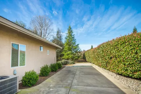 4172 Brittany Dr, Redding, CA 96002 photo 18