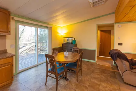 10709 Old Oregon Trl, Redding, CA 96003 photo 20