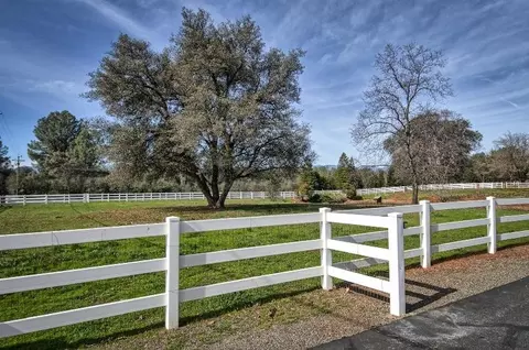 20858 Clough Creek Rd, Redding, CA 96002 photo 3