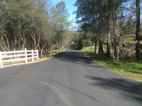11602 Mae Ln, Redding, CA 96003 photo 6