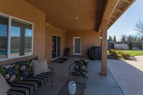 1318 Bonhurst Dr, Redding, CA 96003 photo 38