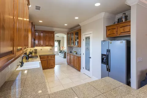 1318 Bonhurst Dr, Redding, CA 96003 photo 17