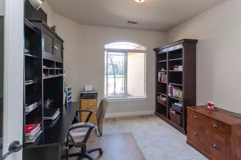 1318 Bonhurst Dr, Redding, CA 96003 photo 22