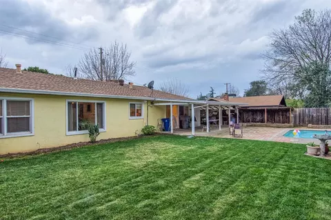 110 Wilshire Dr, Redding, CA 96002 photo 29