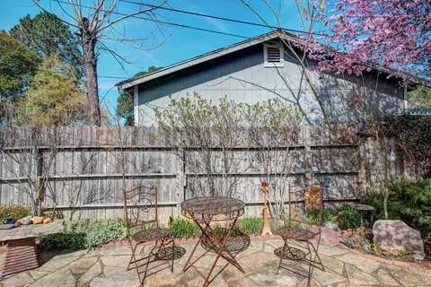 1754 Verda St, Redding, CA 96001 photo 42