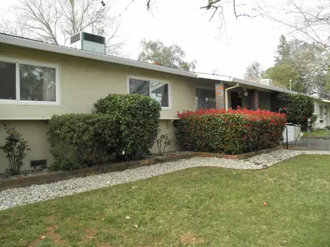 2856 Yana Ave, Redding, CA 96002 photo 3