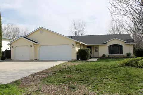 6546 Creekside St, Redding, CA 96001 photo 1