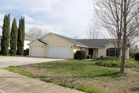 6546 Creekside St, Redding, CA 96001 photo 3