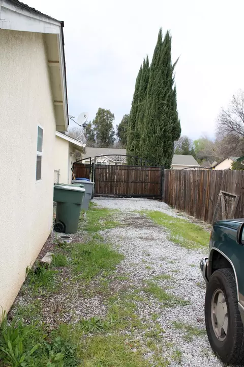 6546 Creekside St, Redding, CA 96001 photo 23