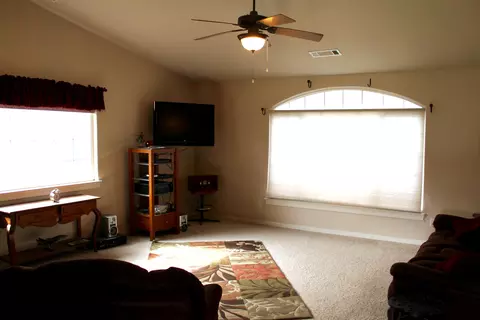 6546 Creekside St, Redding, CA 96001 photo 8