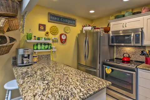 1921 Bechelli Ln, Redding, CA 96002 photo 3