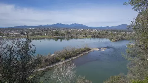 1921 Bechelli Ln, Redding, CA 96002 photo 1