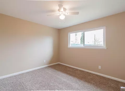 3121 Aster St, Anderson, CA 96007 photo 17