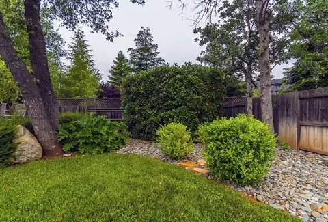 2824 Green Riffle Rd, Redding, CA 96002 photo 23