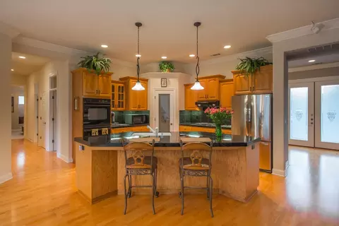 2824 Green Riffle Rd, Redding, CA 96002 photo 5