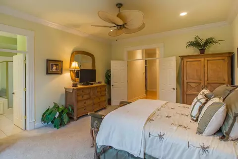 2824 Green Riffle Rd, Redding, CA 96002 photo 12