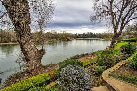 5211 Morning Dew Way, Redding, CA 96001 photo 1