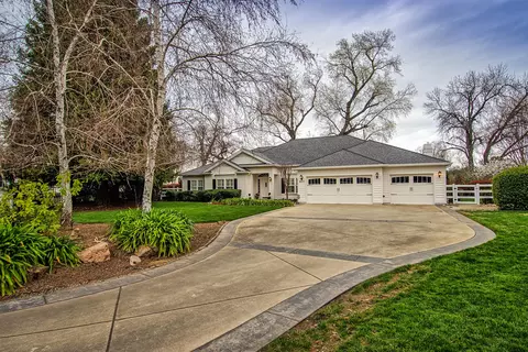 5211 Morning Dew Way, Redding, CA 96001 photo 2
