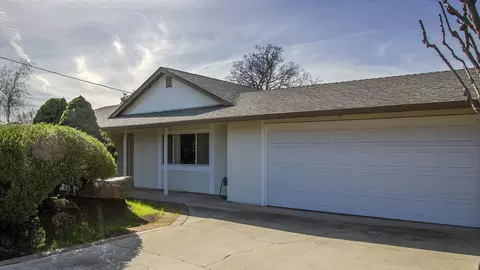 3355 Panorama Dr, Redding, CA 96003 photo 6
