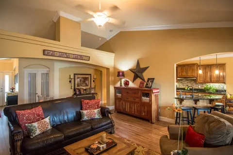 2075 Cilantro Dr, Redding, CA 96003 photo 4