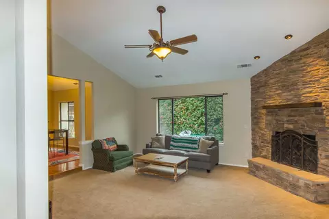 3785 Mt Ashland Ave, Redding, CA 96001 photo 2