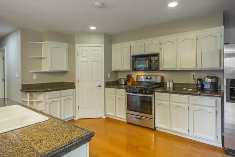 3785 Mt Ashland Ave, Redding, CA 96001 photo 5