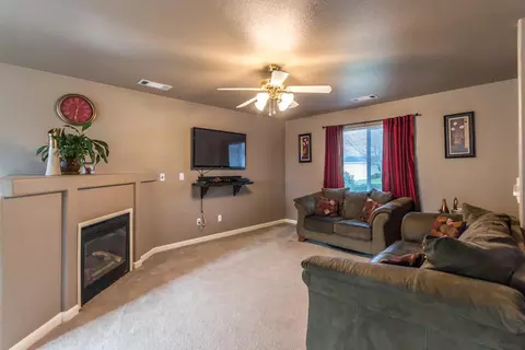 3706 Vinewood Dr, Anderson, CA 96007 photo 6