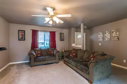 3706 Vinewood Dr, Anderson, CA 96007 photo 4