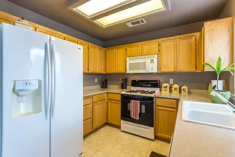 3706 Vinewood Dr, Anderson, CA 96007 photo 10